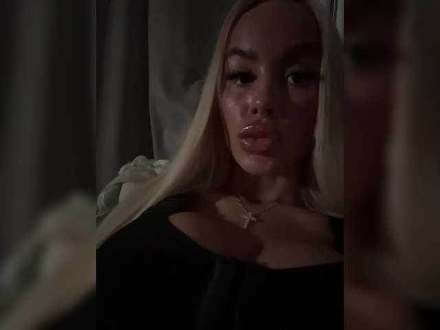 MariaMagdalena live cam on 