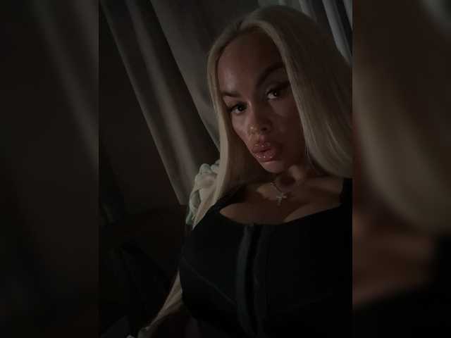 MariaMagdalena live cam on 