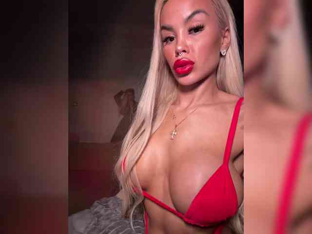 MariaMagdalena Sex Cam Show
