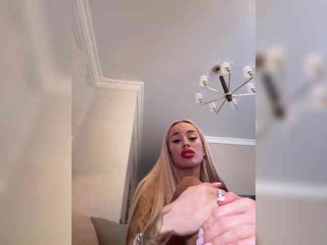 Модель: MariaMagdalena