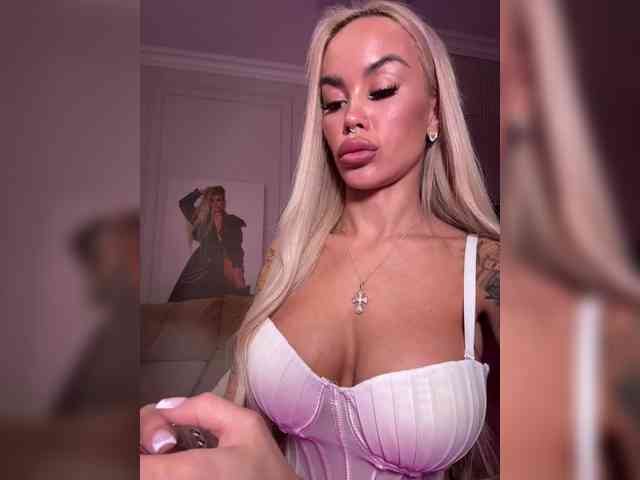MariaMagdalena Sex Cam Show