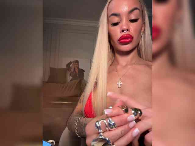 MariaMagdalena Sex Cam Show