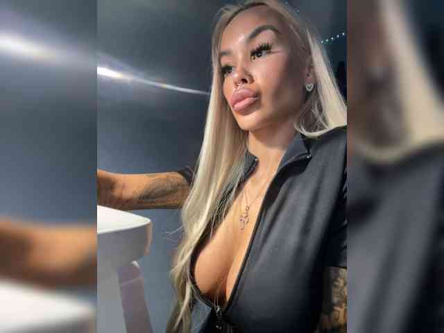 MariaMagdalena Sex Cam Show