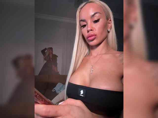 MariaMagdalena Sex Cam Show