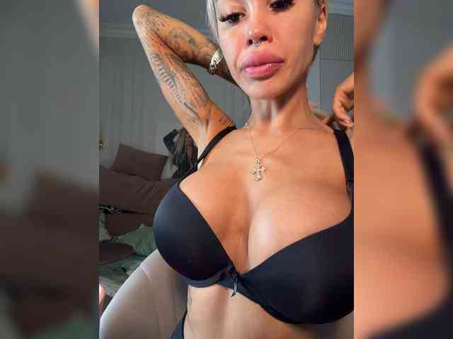 MariaMagdalena Sex Cam Show
