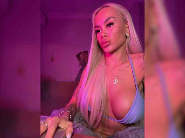 MariaMagdalena Sex Cam Show