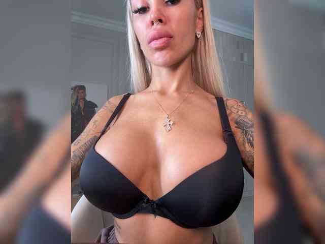 MariaMagdalena Sex Cam Show