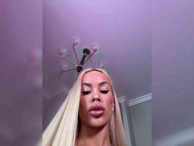 MariaMagdalena Sex Cam Show