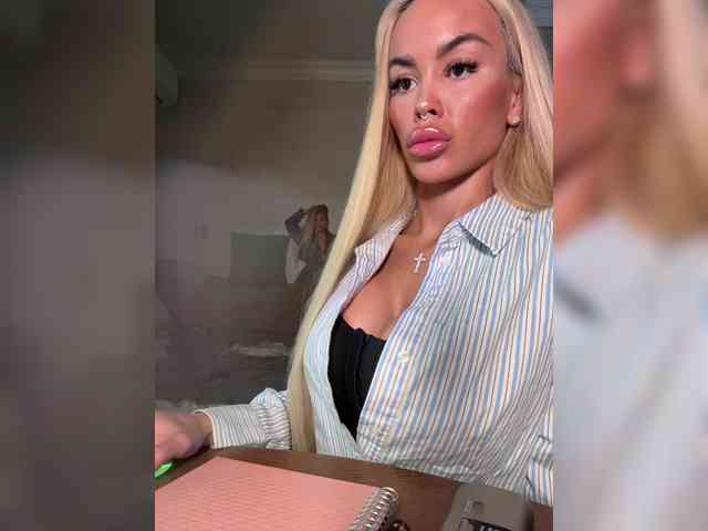 Модель: MariaMagdalena