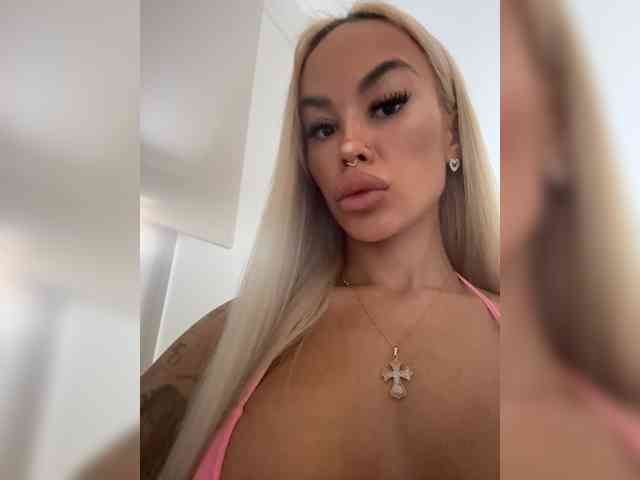 MariaMagdalena Sex Cam Show