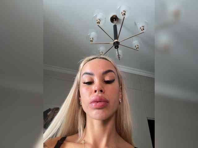 MariaMagdalena Sex Cam Show
