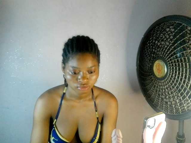 Profile and Statistics for Creamybaby6 on BongaCams
