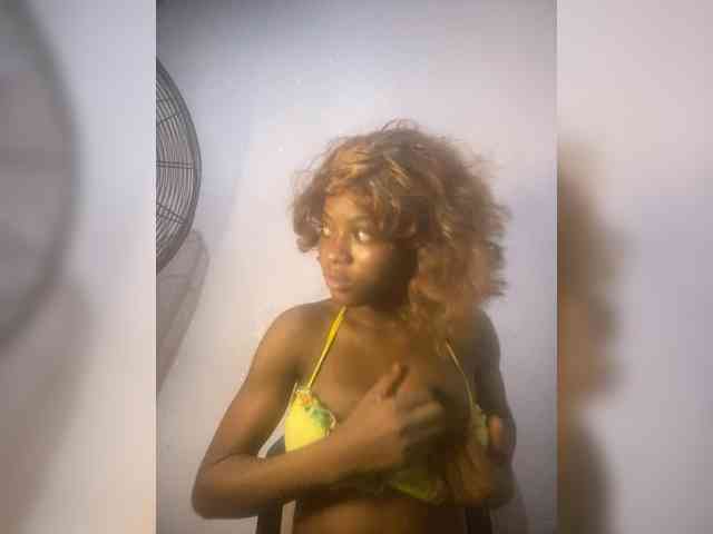 Creamybaby6 webcam