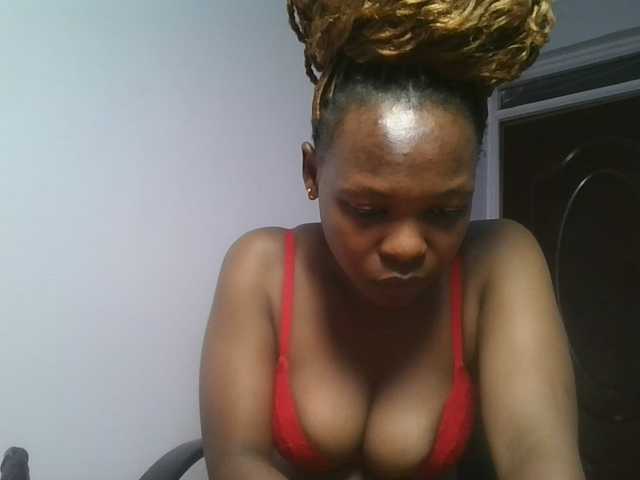 nudevelvet live cam on BongaCams