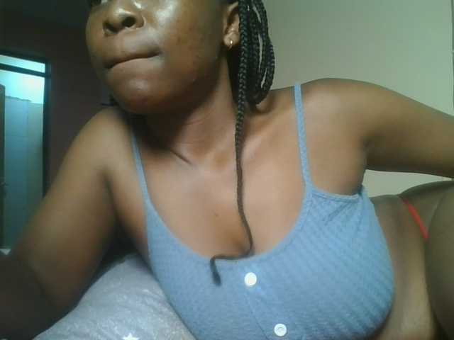 nudevelvet live cam on BongaCams