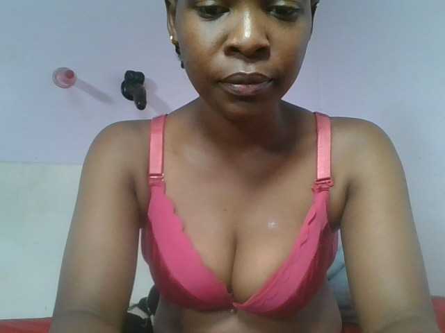 nudevelvet cam belle