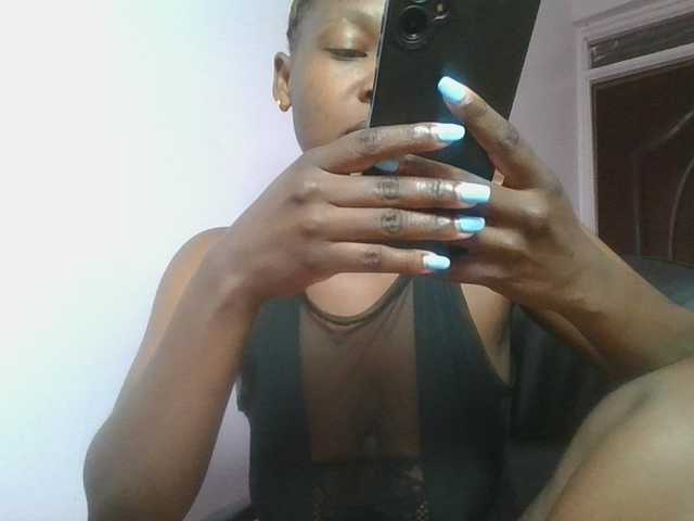 nudevelvet live cam on BongaCams