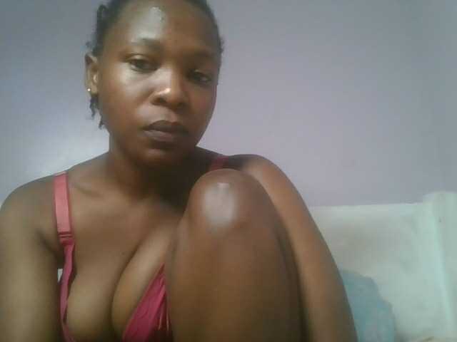 nudevelvet live cam on BongaCams