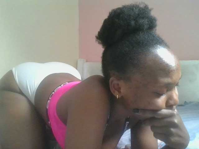 nudevelvet live cam on BongaCams
