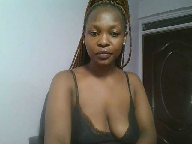 nudevelvet live cam on BongaCams