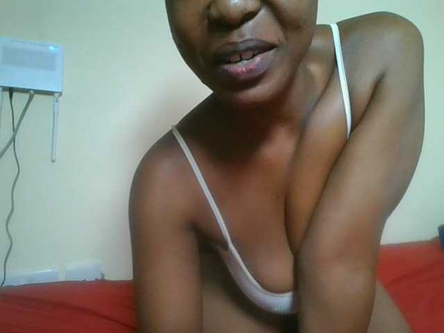 nudevelvet live cam on BongaCams
