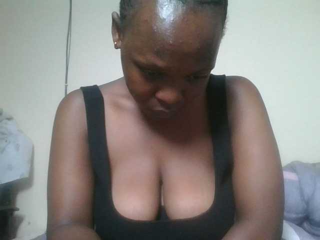 nudevelvet live cam on BongaCams