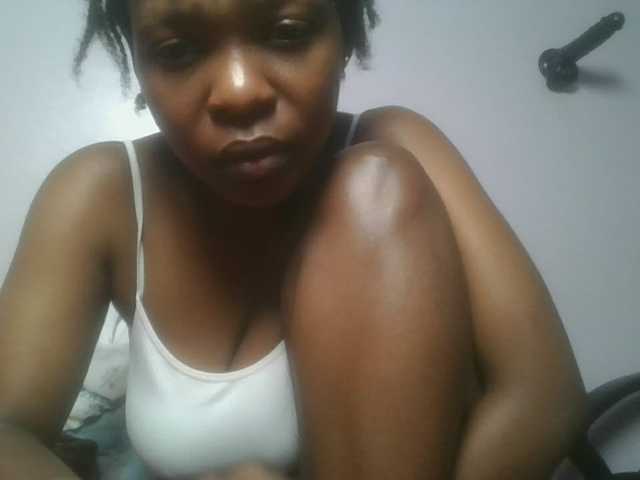 nudevelvet live cam on BongaCams