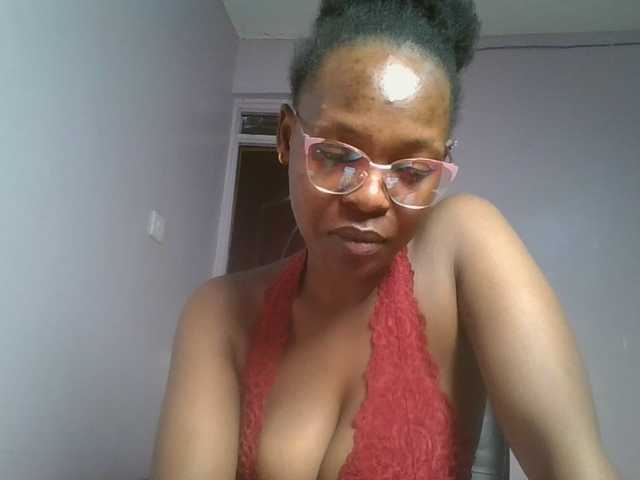 nudevelvet live cam on BongaCams