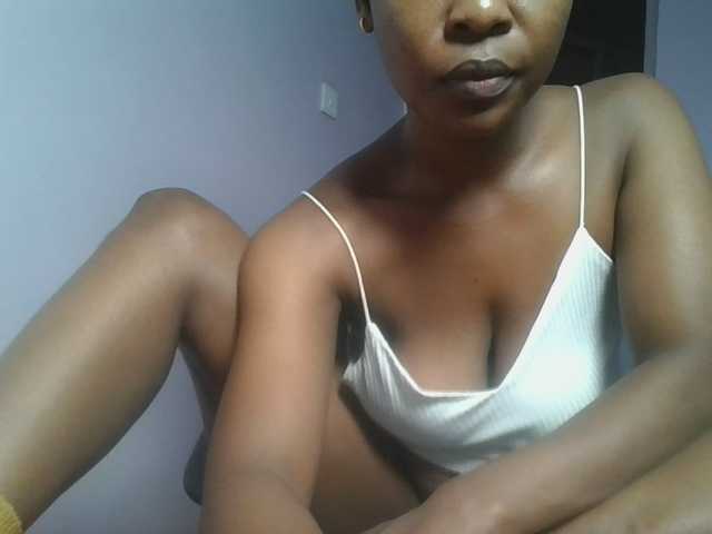 nudevelvet live cam on BongaCams