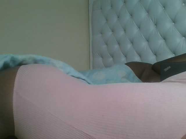 nudevelvet live cam on BongaCams