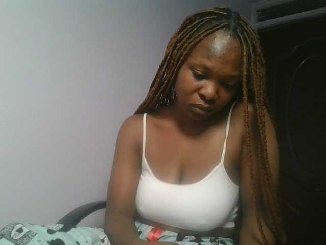 nudevelvet live cam on BongaCams