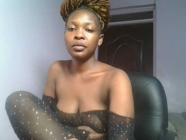 nudevelvet live cam on BongaCams