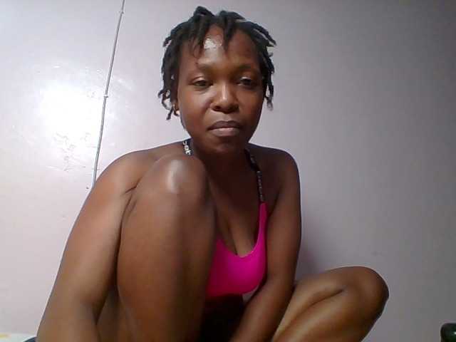 nudevelvet live cam on BongaCams