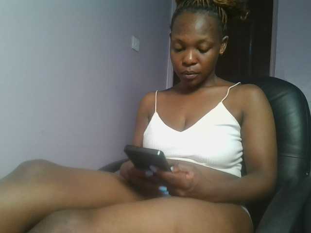 nudevelvet live cam on BongaCams