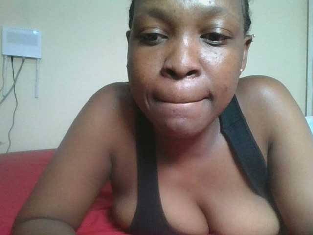 nudevelvet live cam on BongaCams