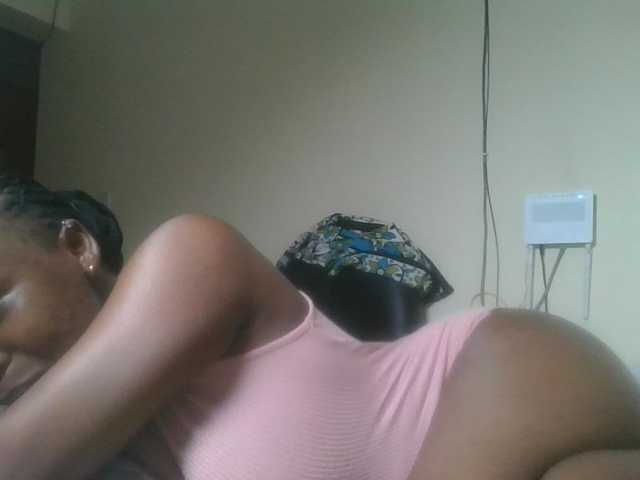 nudevelvet live cam on BongaCams