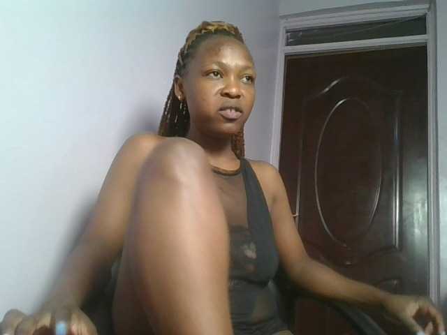 nudevelvet live cam on BongaCams