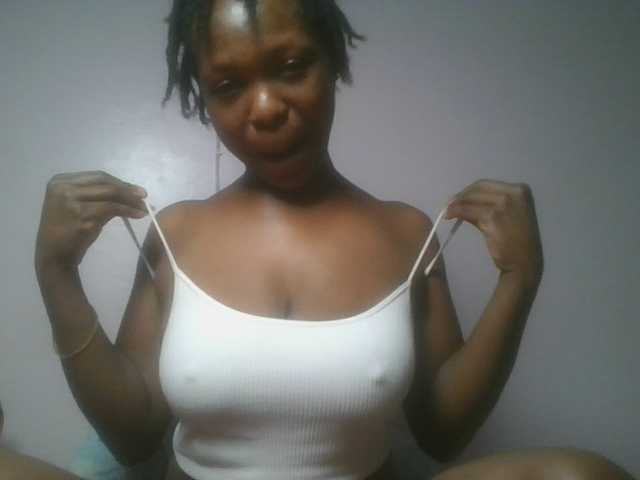nudevelvet live cam on BongaCams