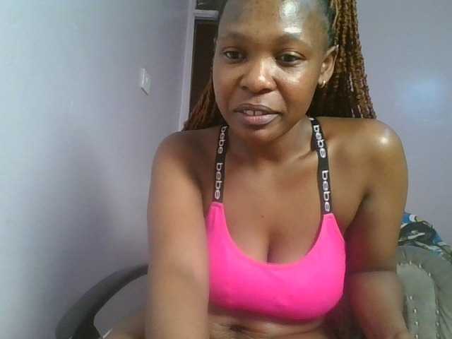 nudevelvet live cam on BongaCams