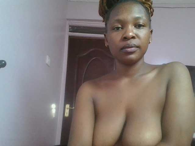 nudevelvet live cam on BongaCams