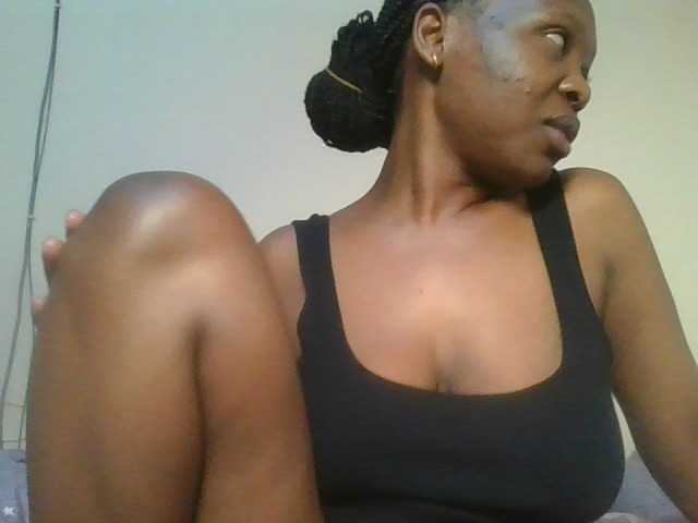 nudevelvet live cam on BongaCams