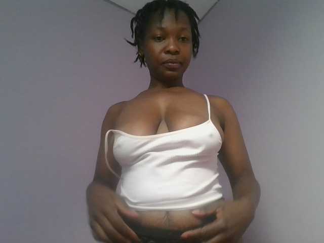 nudevelvet live cam on BongaCams
