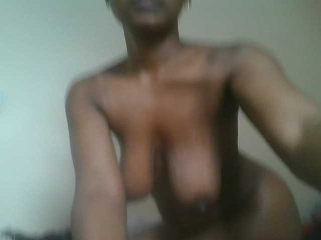 nudevelvet live cam on BongaCams