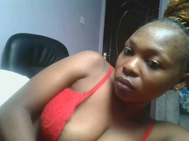 nudevelvet live cam on BongaCams