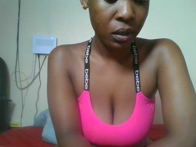nudevelvet live cam on BongaCams