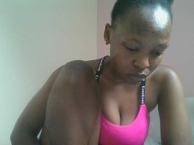 nudevelvet live cam on BongaCams
