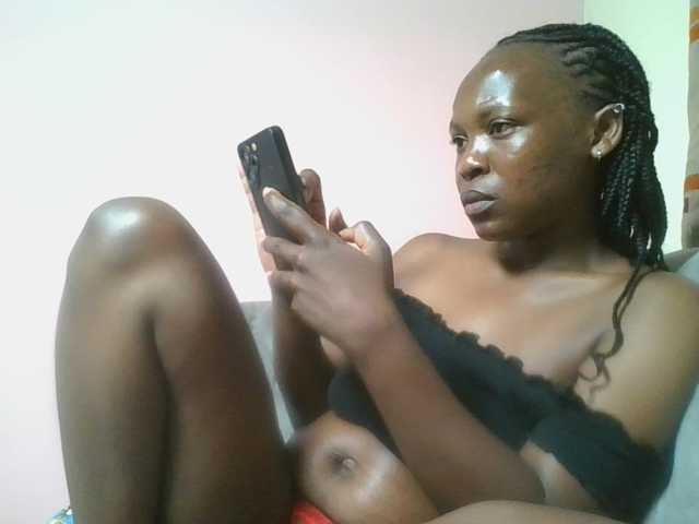 nudevelvet live cam on BongaCams