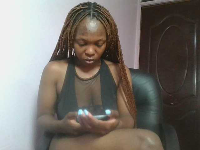 nudevelvet live webcam show