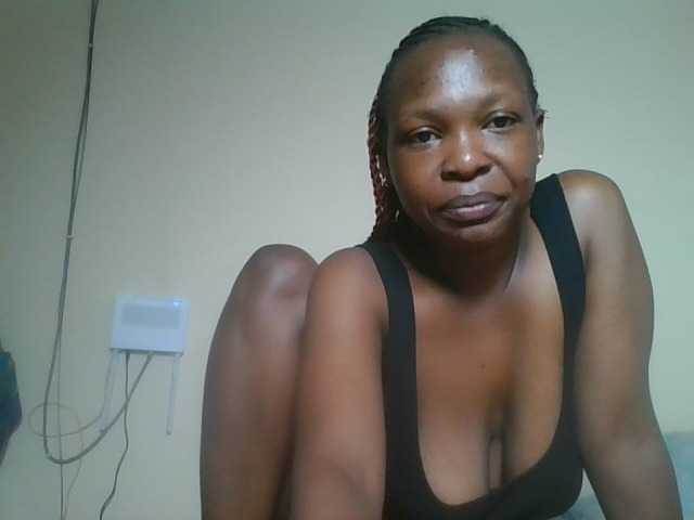 nudevelvet live cam on BongaCams