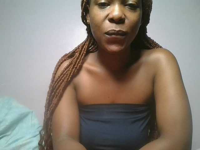 nudevelvet live webcam show